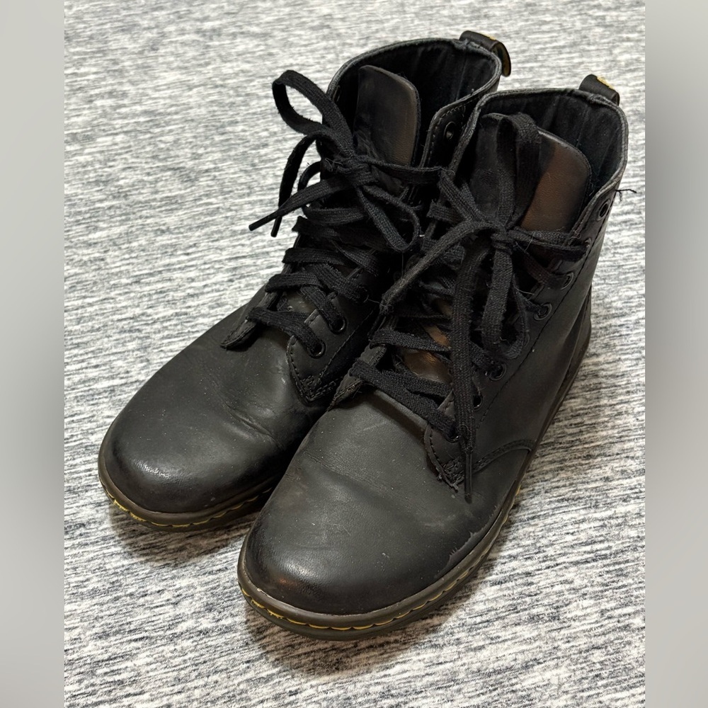 Doc Martens Tobias Lace Up Boot Mens 8/Ladies 9